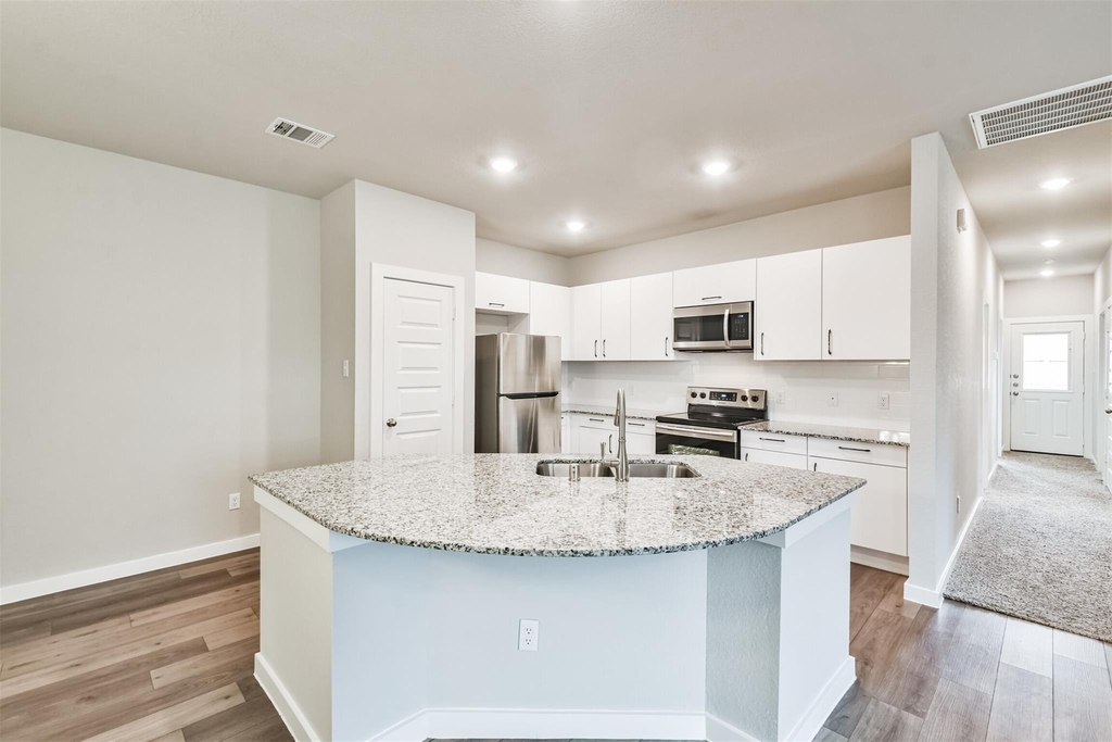 9800 Grosbeak Lane - Photo 2