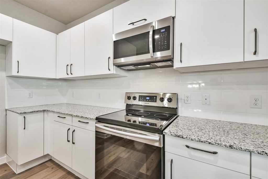 9800 Grosbeak Lane - Photo 8
