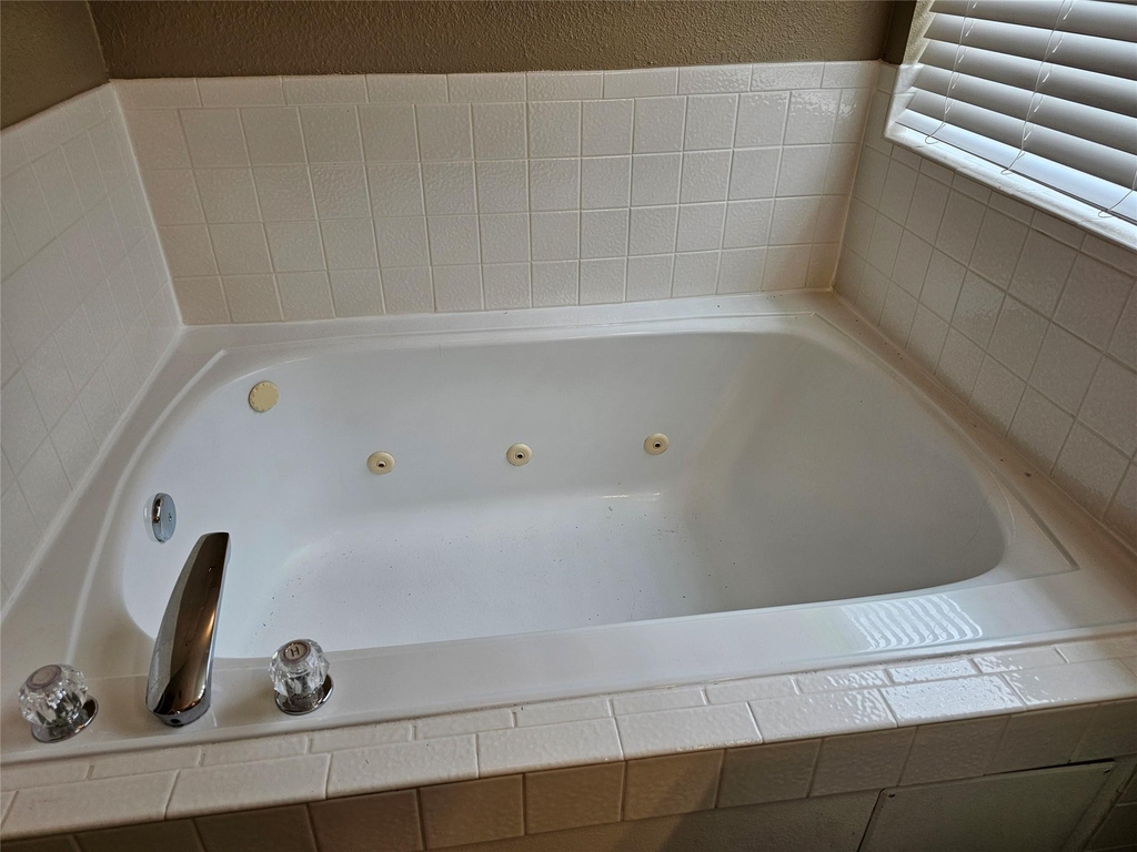 27182 Kings Manor Drive S - Photo 26