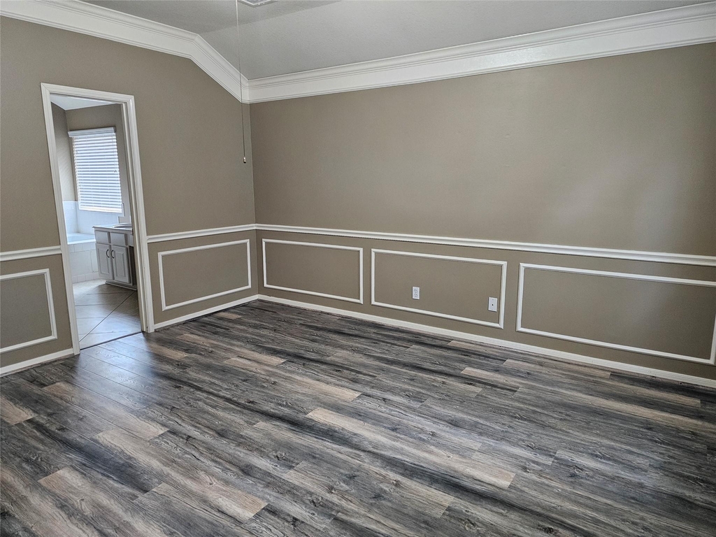 27182 Kings Manor Drive S - Photo 17