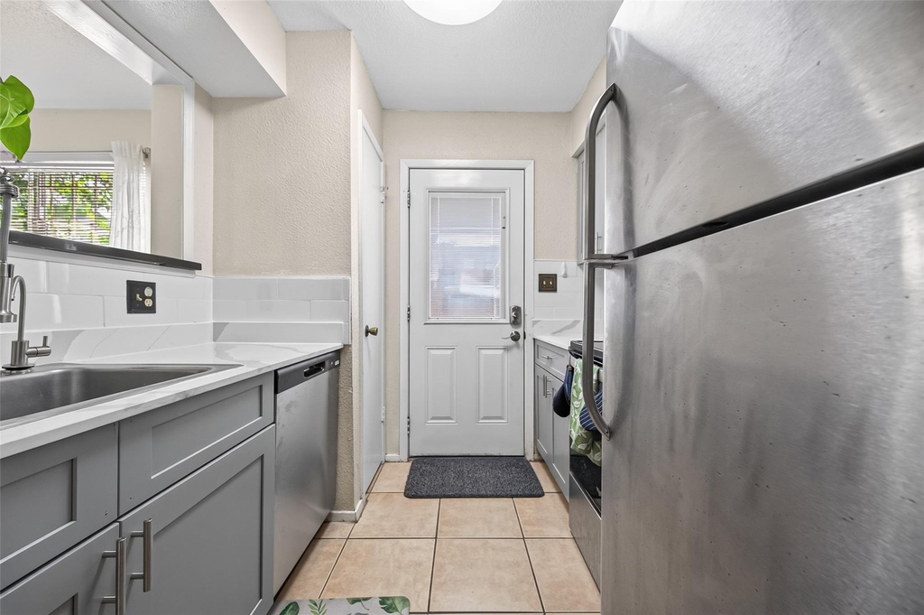 3303 W Greenridge Drive - Photo 20