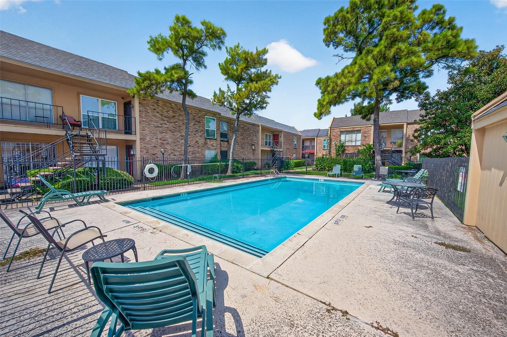 3303 W Greenridge Drive - Photo 48
