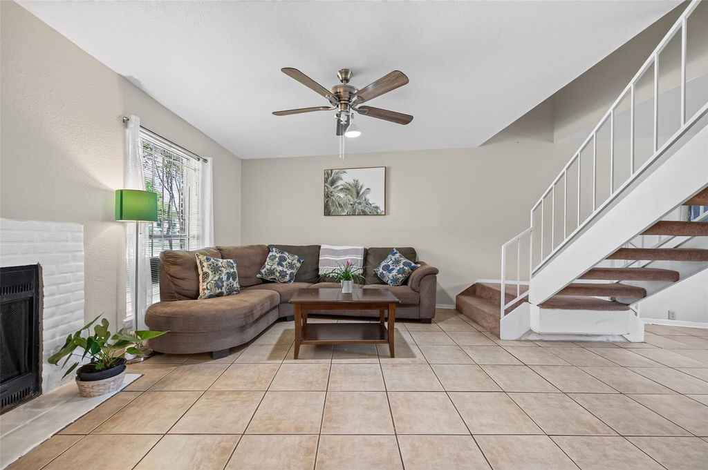 3303 W Greenridge Drive - Photo 9