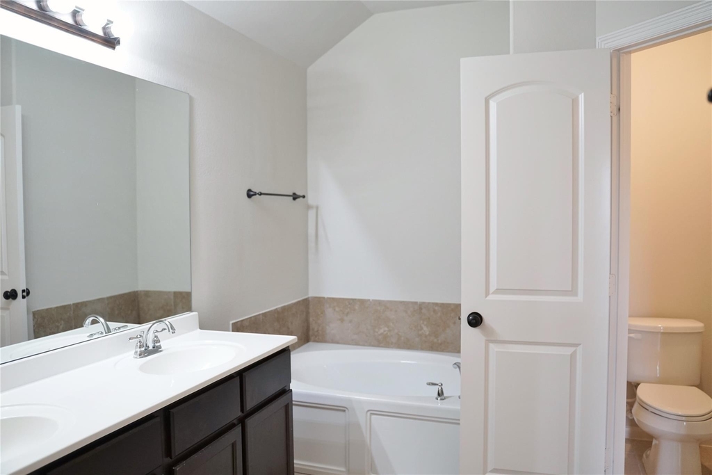 10507 Willow Park Green - Photo 14