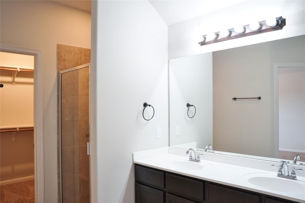 10507 Willow Park Green - Photo 13