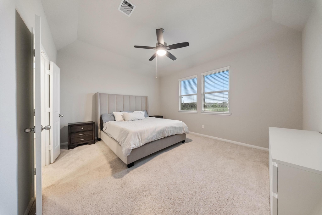 5318 Marisol Cove Drive - Photo 7