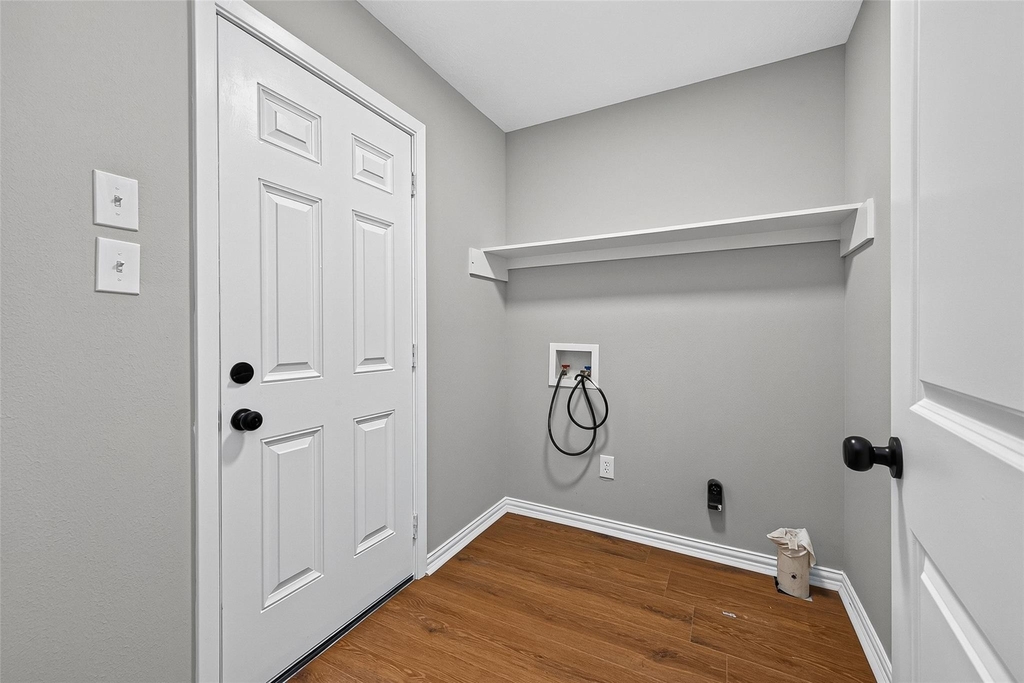 5693 Cessna Drive - Photo 24