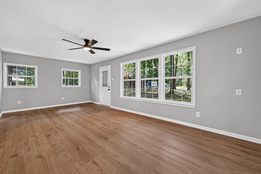 5693 Cessna Drive - Photo 15