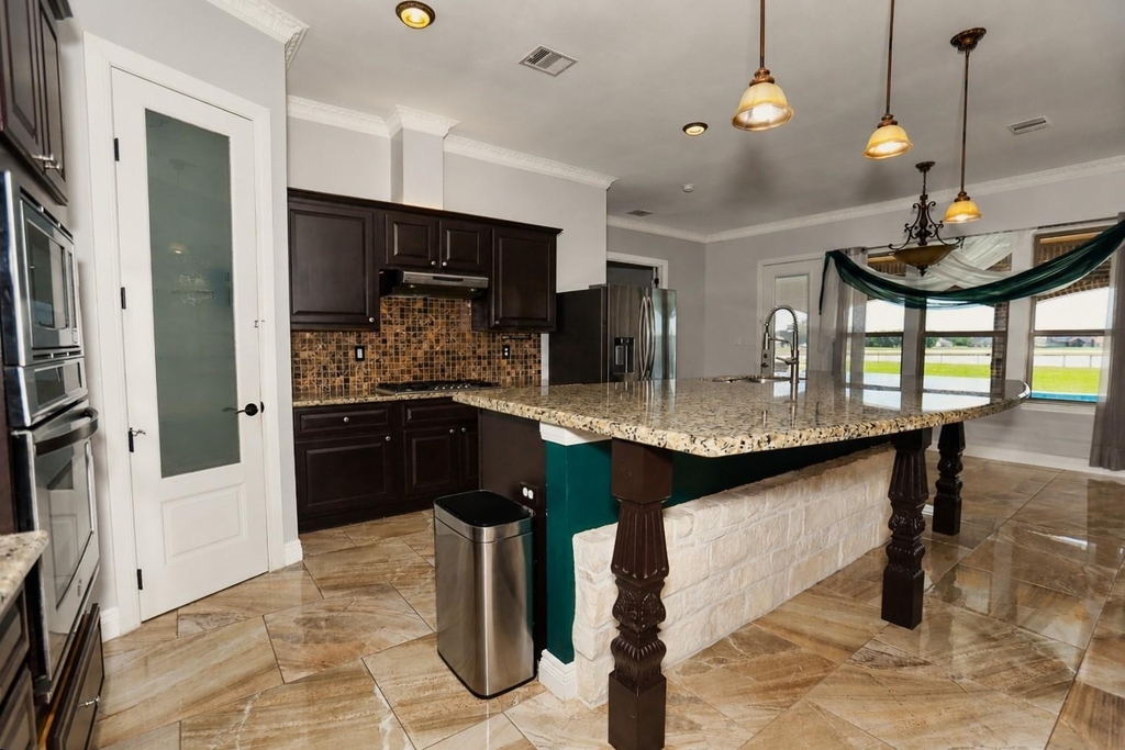 527 Lily Lane - Photo 10
