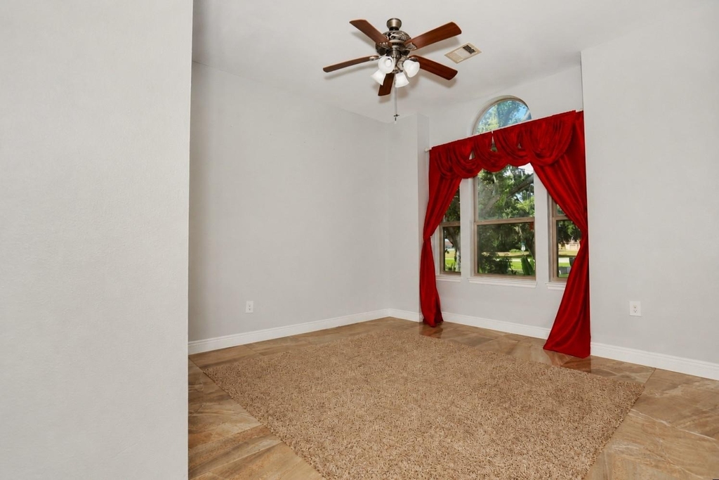 527 Lily Lane - Photo 15