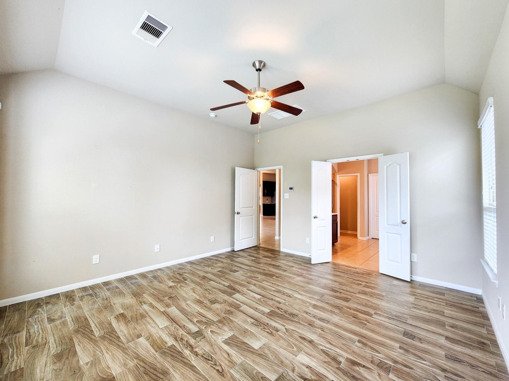 911 Daffodil View Court - Photo 40
