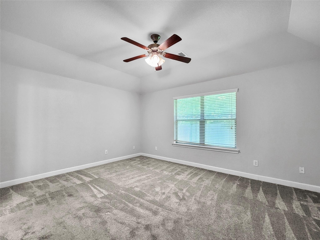 922 Fife Dr, - Photo 8