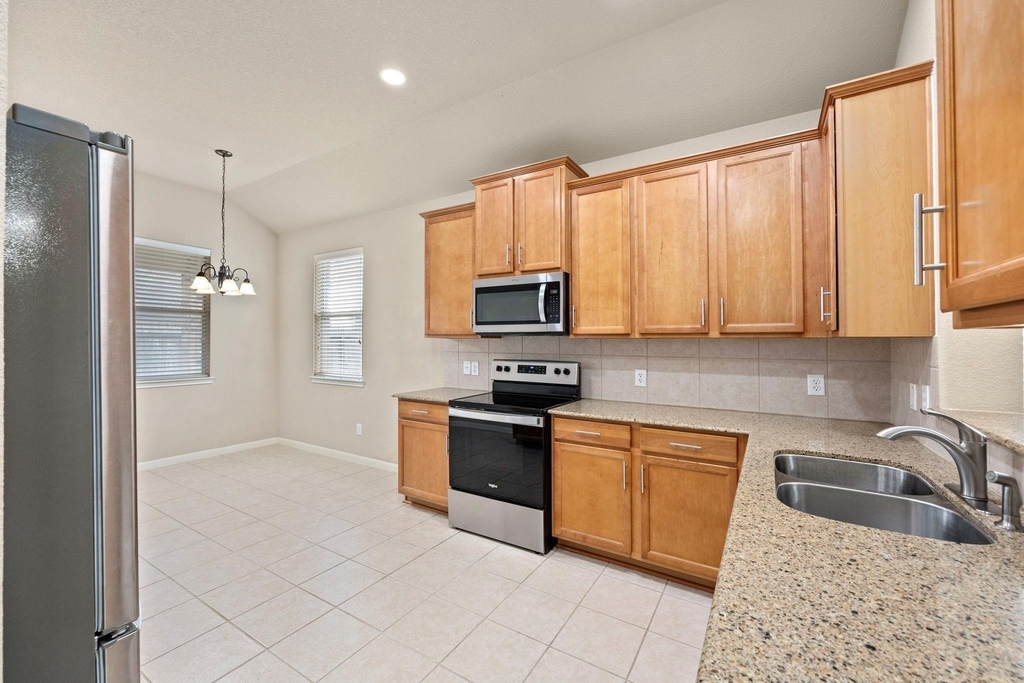 20935 Brodie Lane - Photo 8