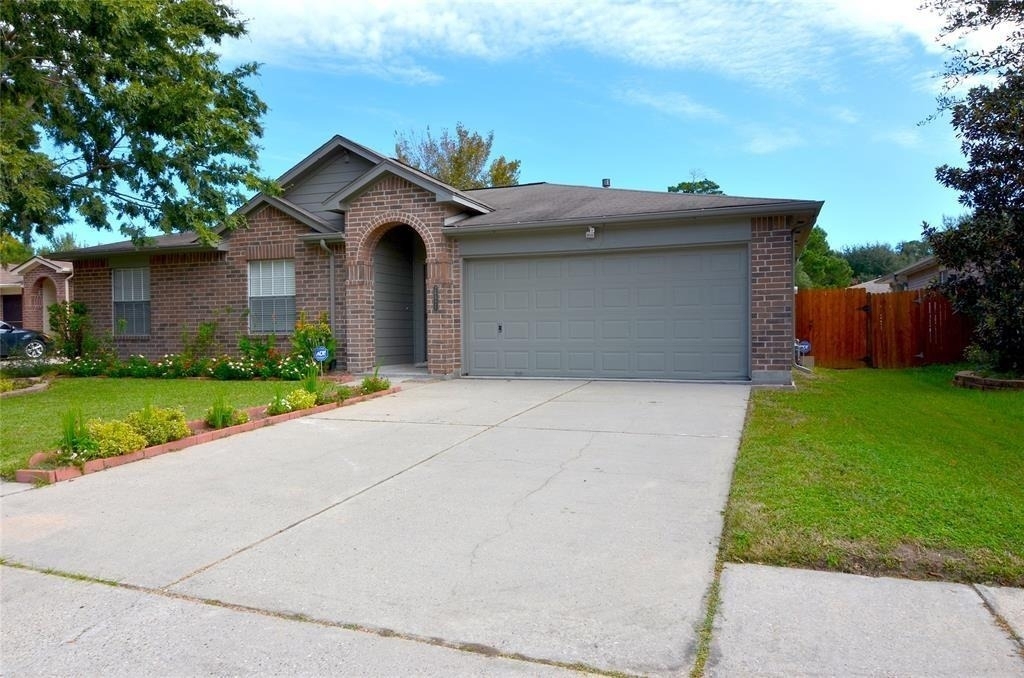 28926 Sedgefield Street - Photo 1