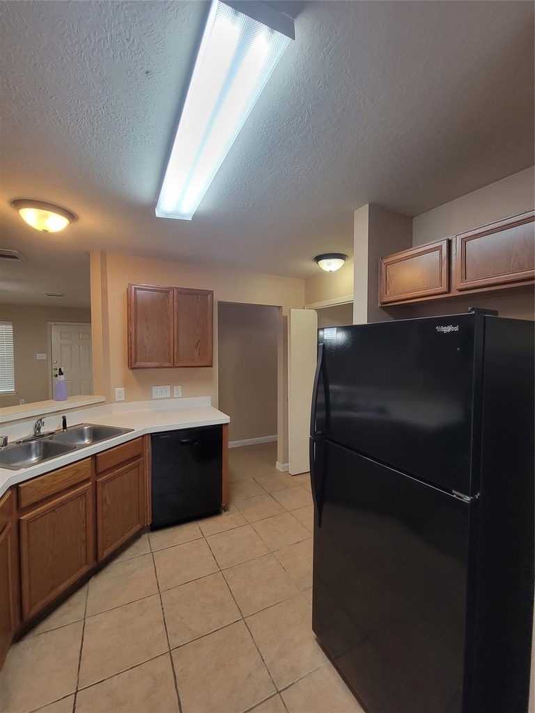 6327 Hayman Drive - Photo 8
