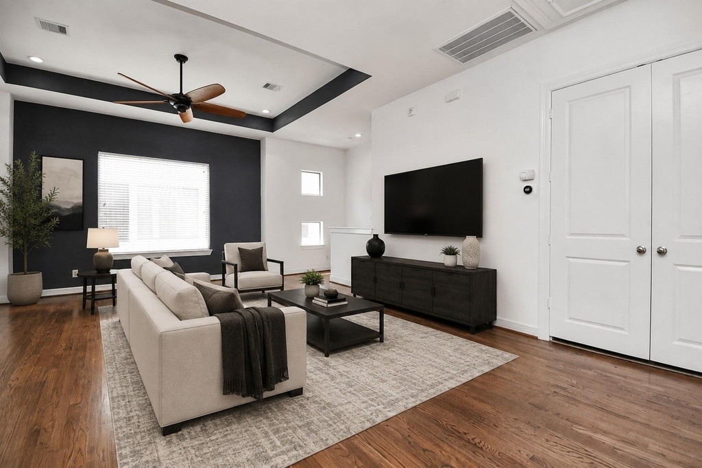 3900 Center Street - Photo 7