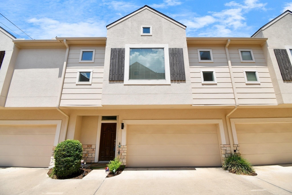 3900 Center Street - Photo 0