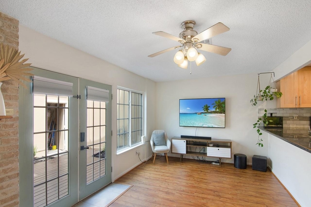 11681 Village Place Drive - Photo 13