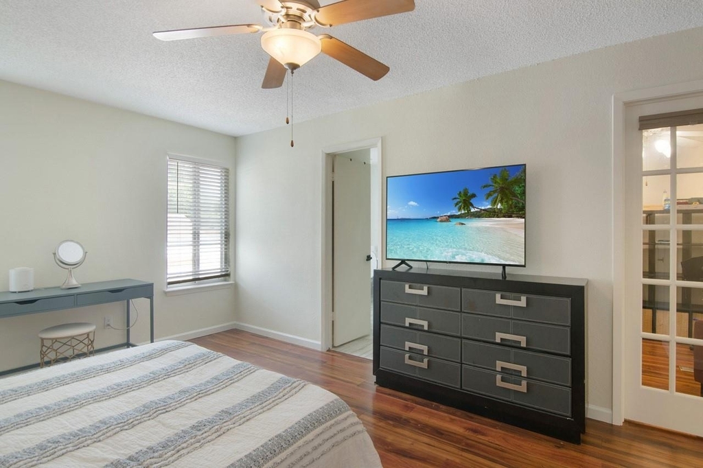 11681 Village Place Drive - Photo 21