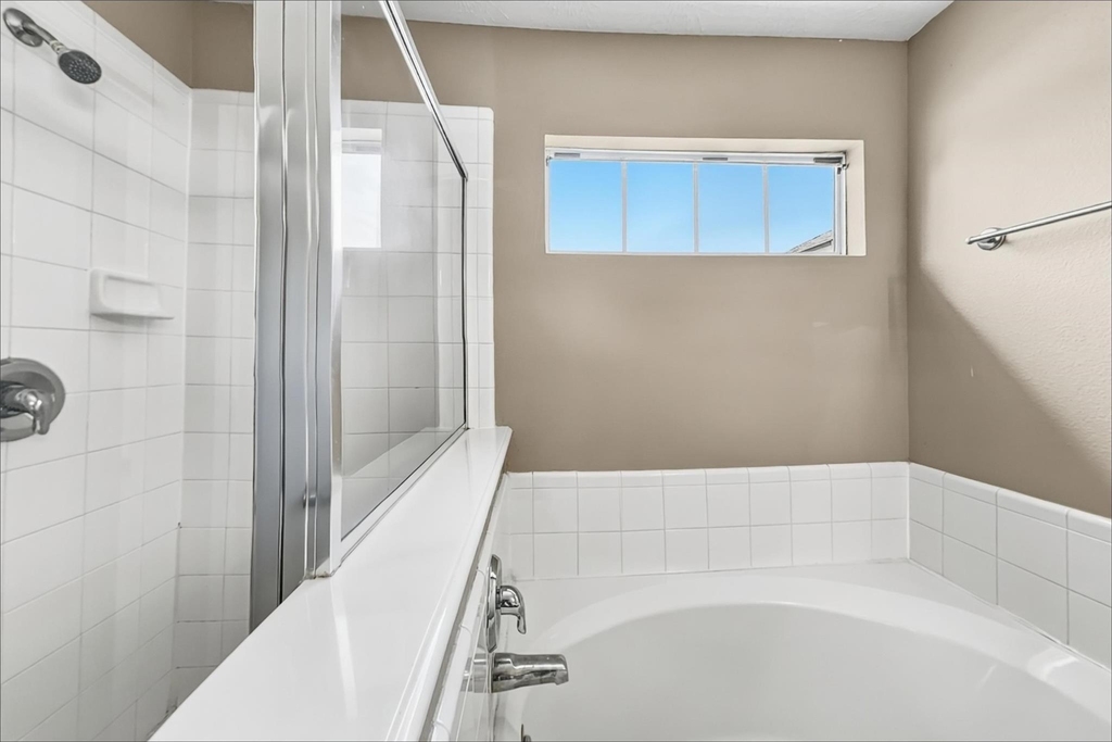 5010 Deerpath Drive - Photo 9