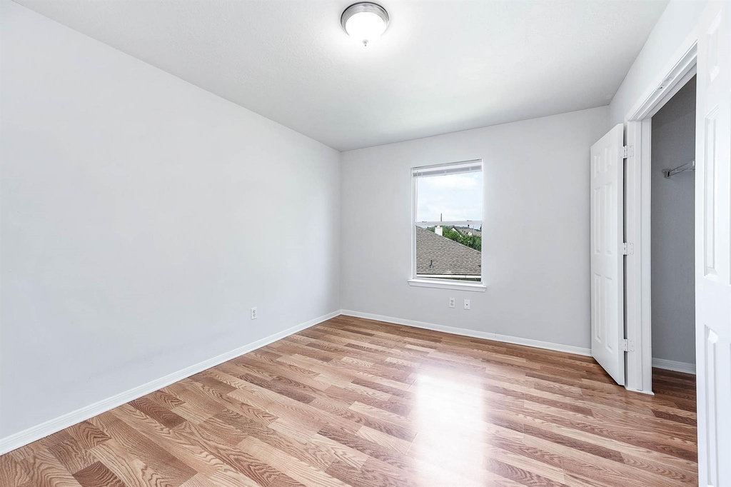 17219 Morning Blossom Place - Photo 22
