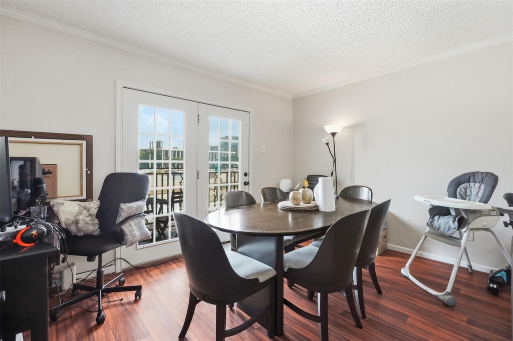 3131 Southwest Freeway - Photo 12