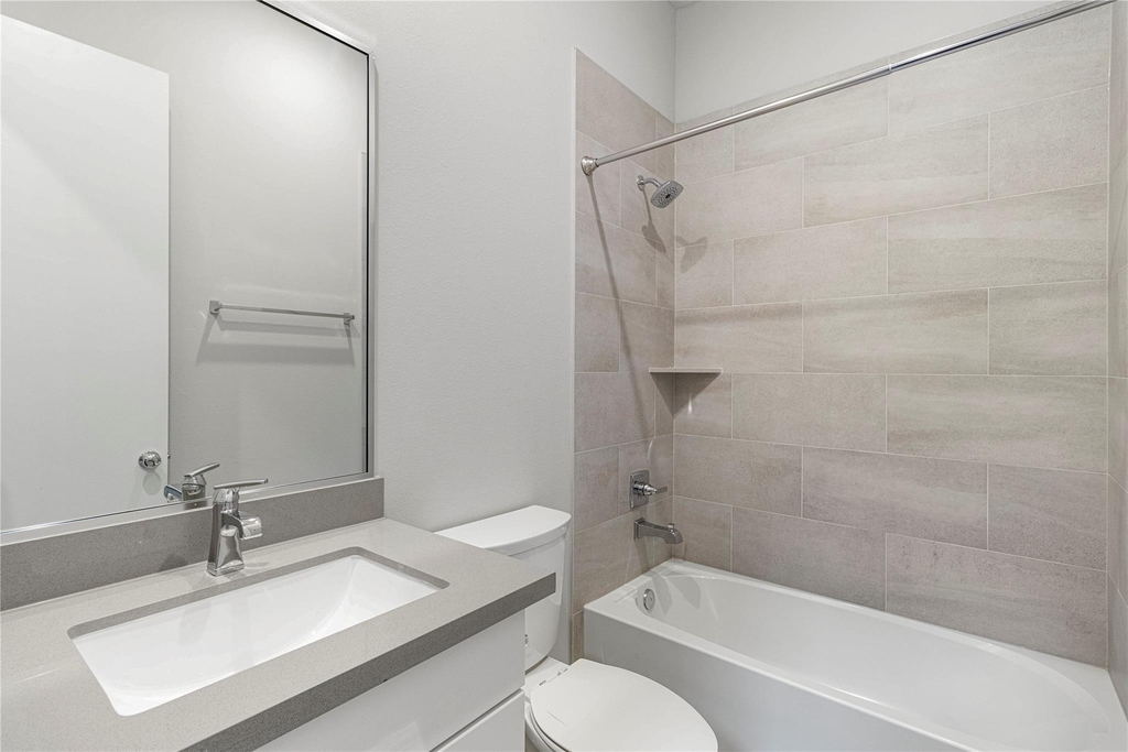606 Thornton Road - Photo 3