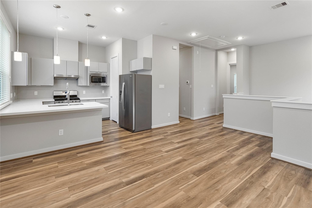 606 Thornton Road - Photo 9