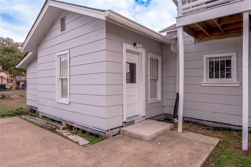 200 W Caroline Street - Photo 26