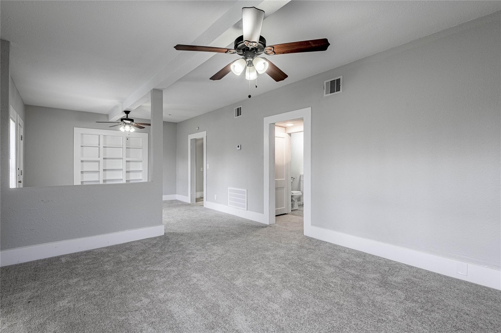 200 W Caroline Street - Photo 7