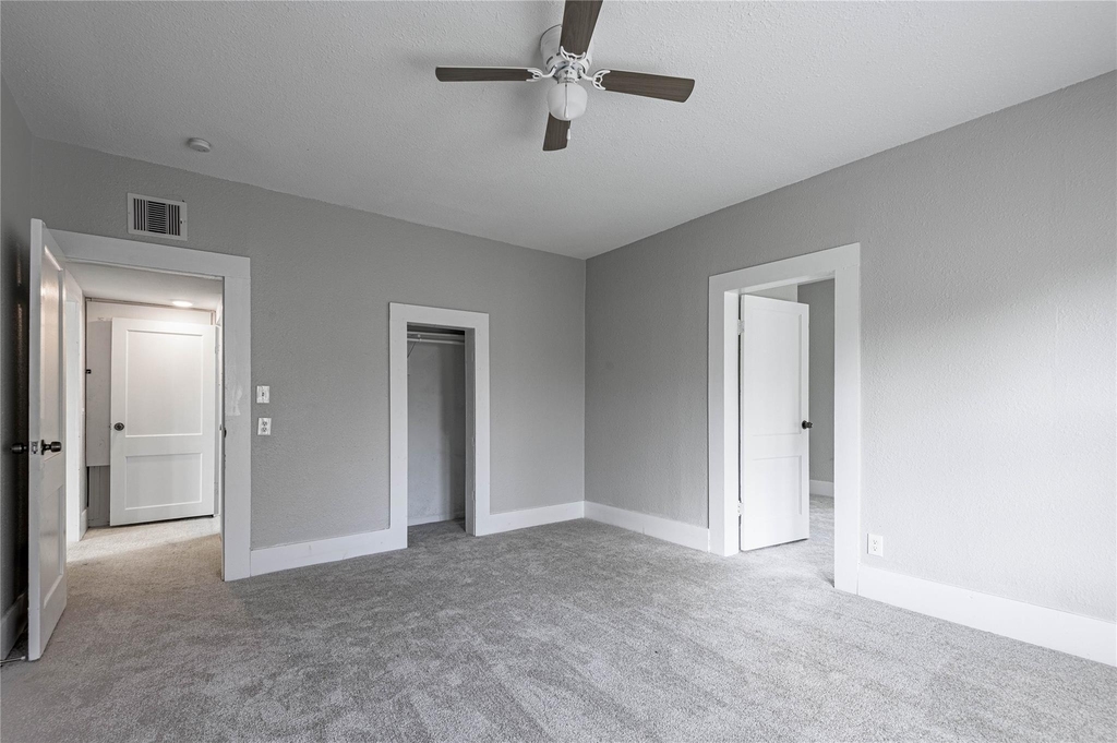 200 W Caroline Street - Photo 18