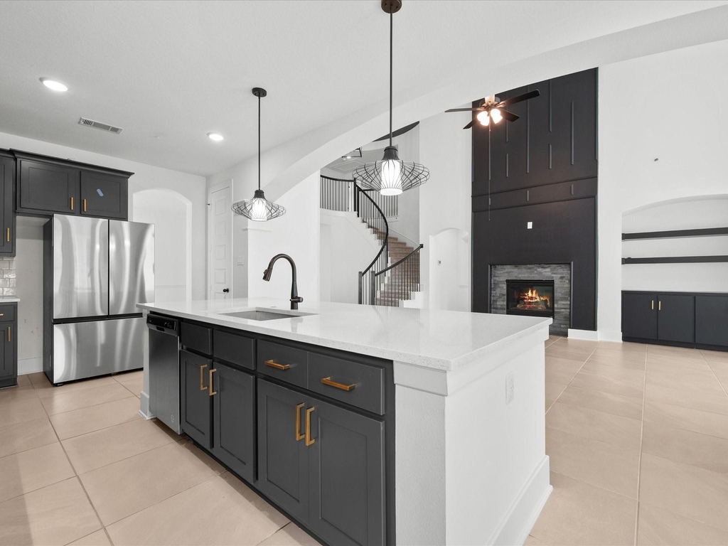 1911 Golden Leaf Drive - Photo 9