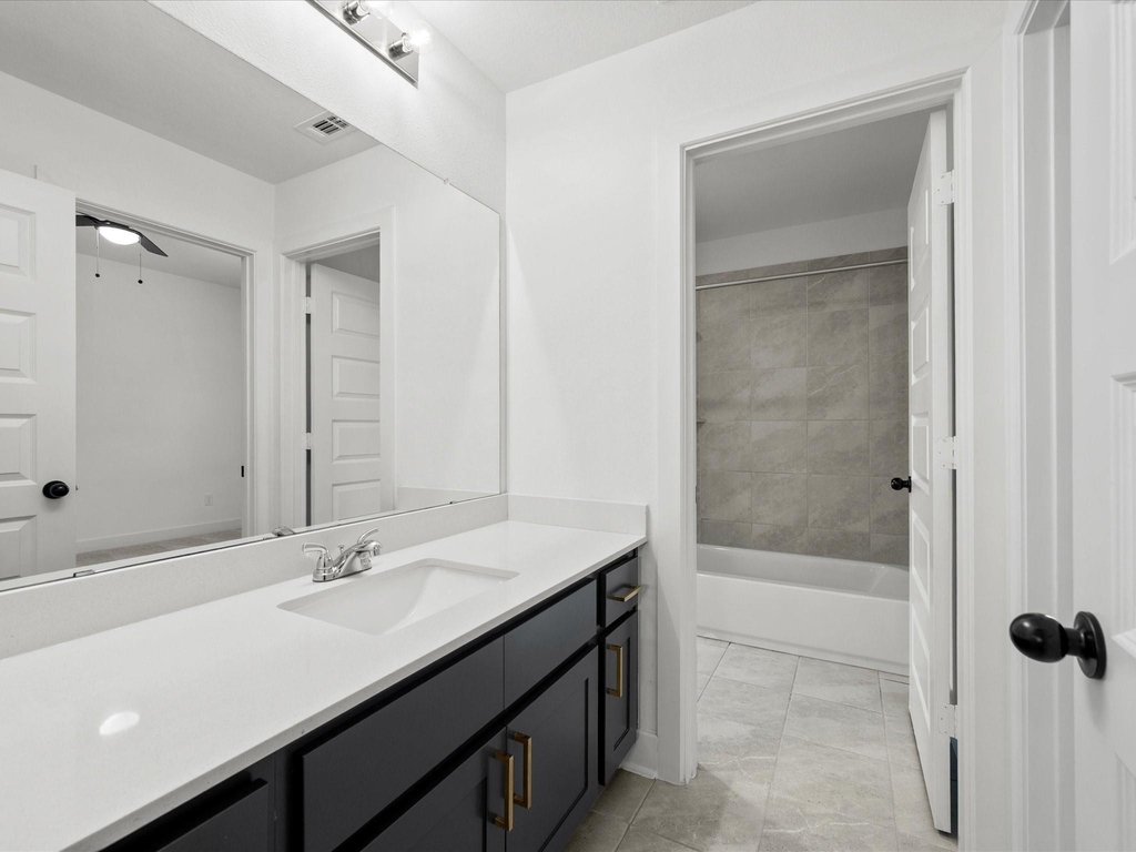 1911 Golden Leaf Drive - Photo 19