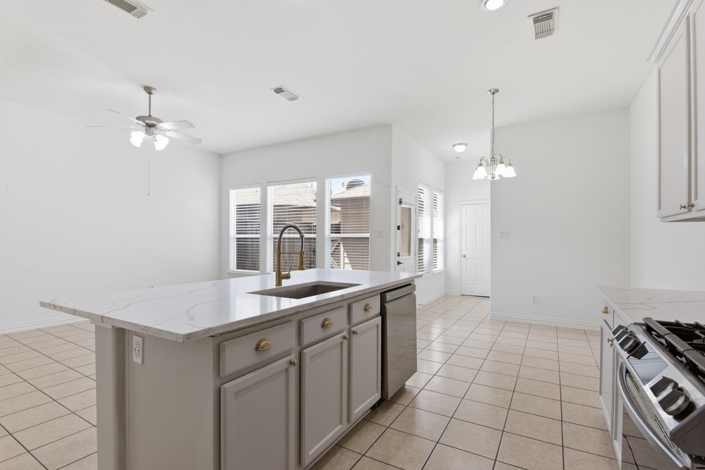 16023 Powder Springs Lane - Photo 20