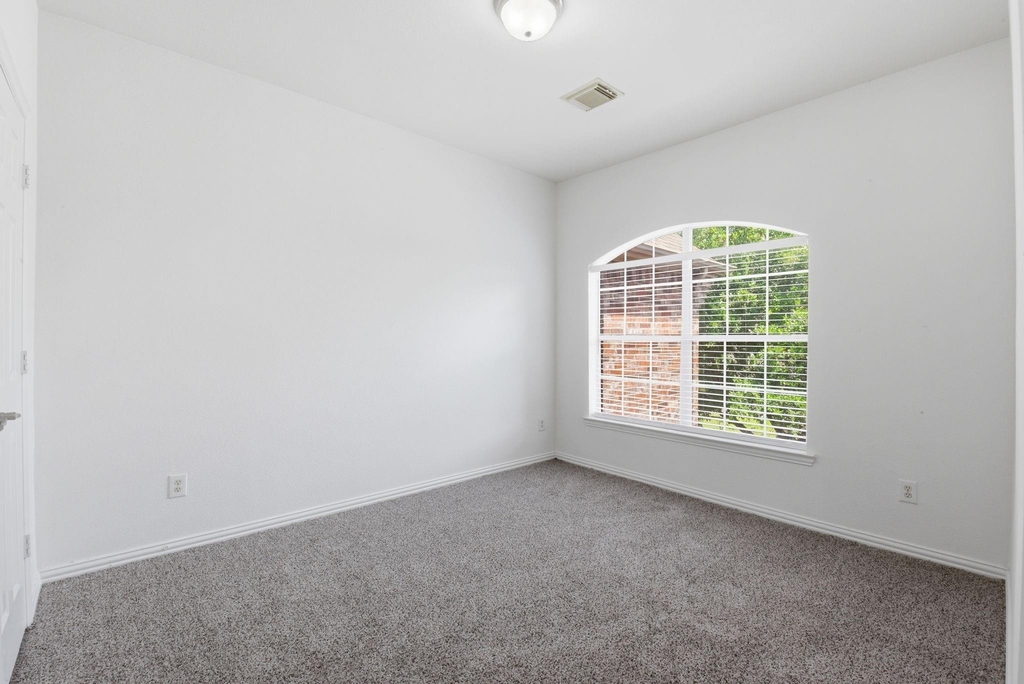 16023 Powder Springs Lane - Photo 37