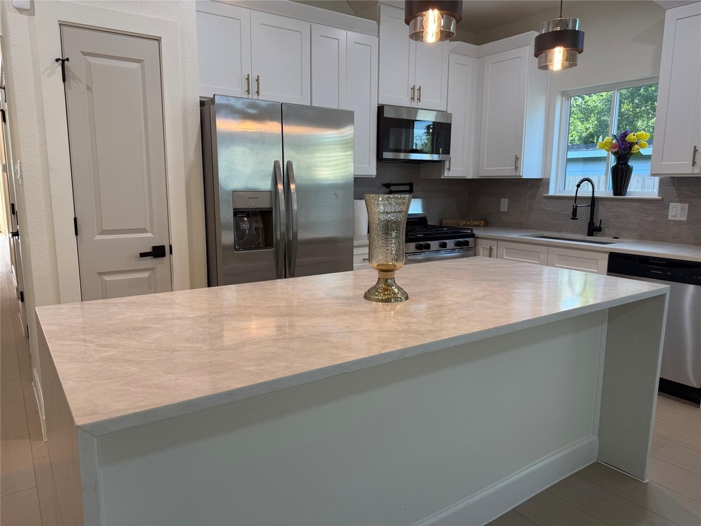 8318 Brandon Street - Photo 6