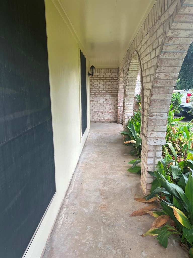 6742 Indian Lake Drive - Photo 3