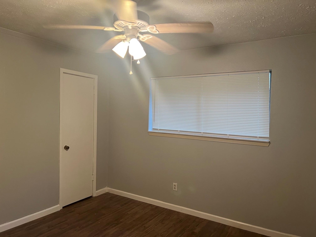 6742 Indian Lake Drive - Photo 10