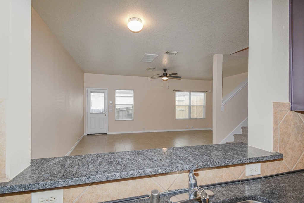 29704 Sullivan Oaks Drive - Photo 6