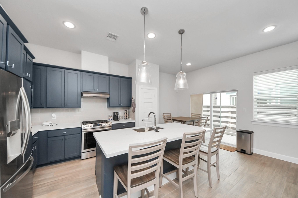 651 Press Street - Photo 29