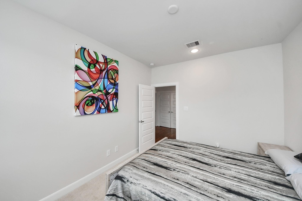 651 Press Street - Photo 23