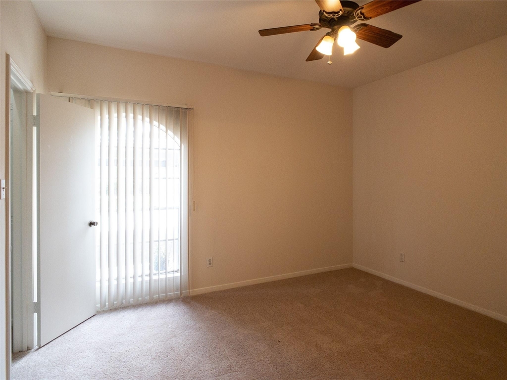 6500 Harbor Town Drive - Photo 19