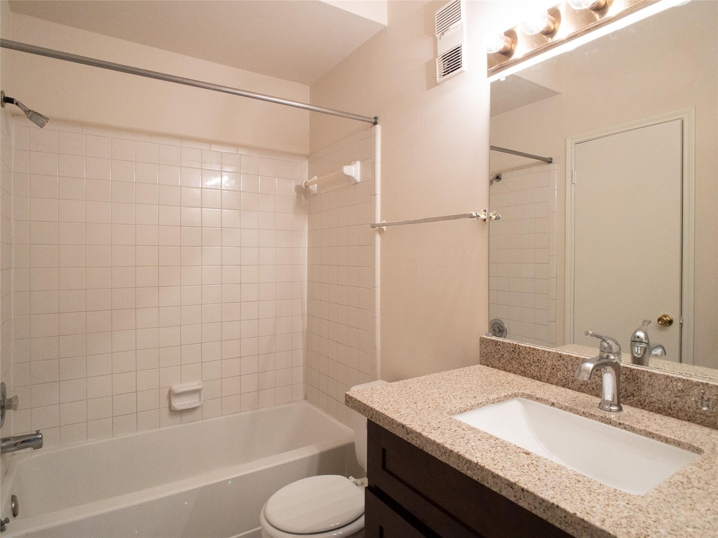 6500 Harbor Town Drive - Photo 14