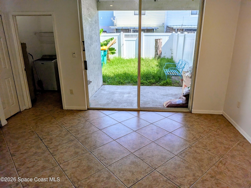 290 Marion Place - Photo 7