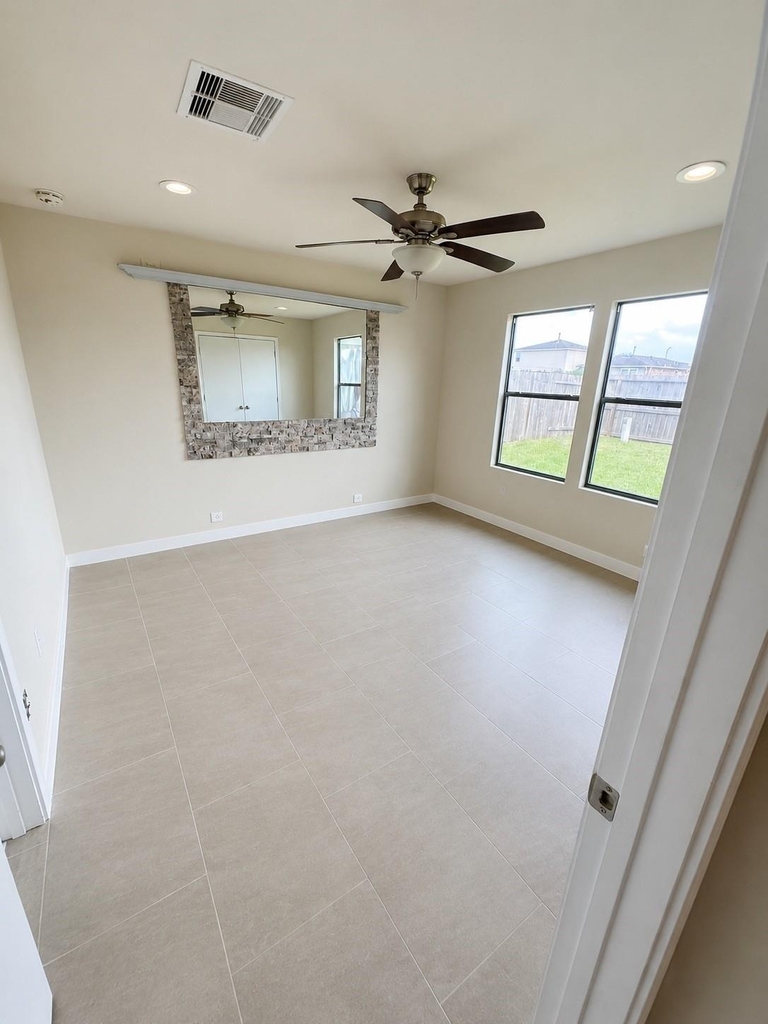 1518 Perennial Lane - Photo 10