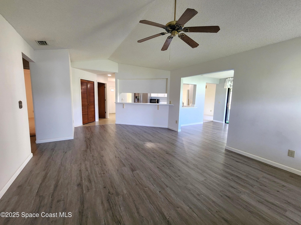 1244 Lakeview Drive - Photo 2