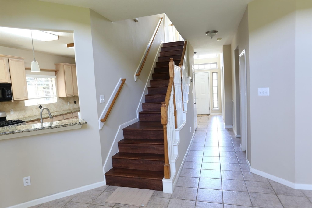 3327 Summerwood Lane - Photo 12