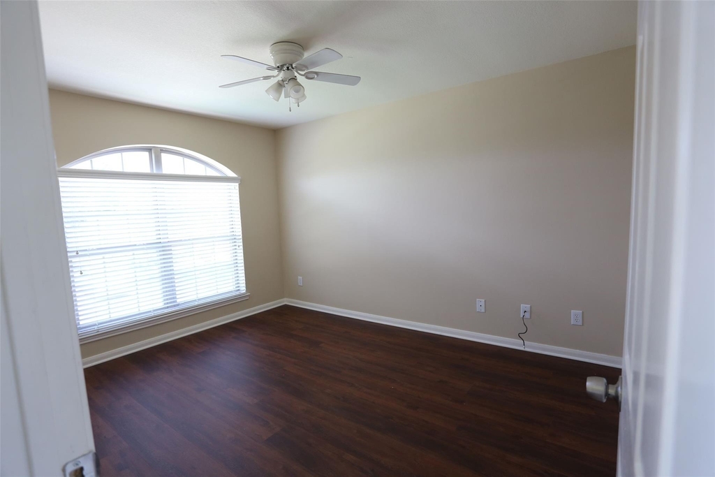 3327 Summerwood Lane - Photo 26