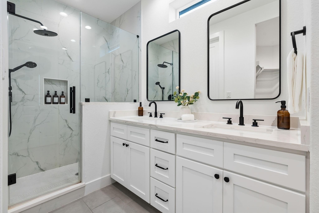 2708 Noble Street - Photo 5