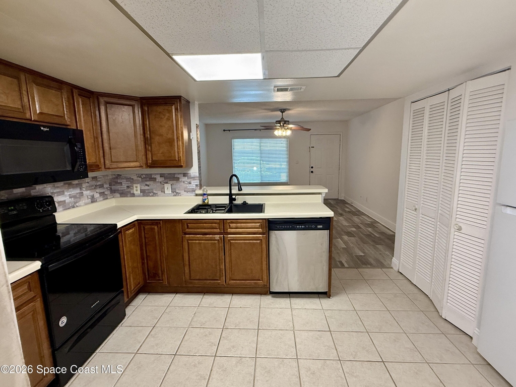 1515 Huntington Lane - Photo 14